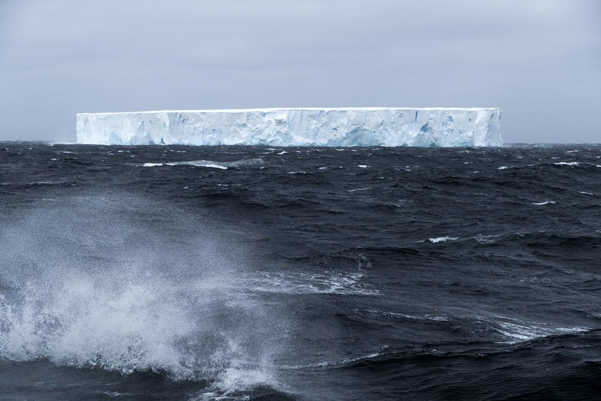 Shelf-Iceberg, North of Antarctic Peninsula (1)